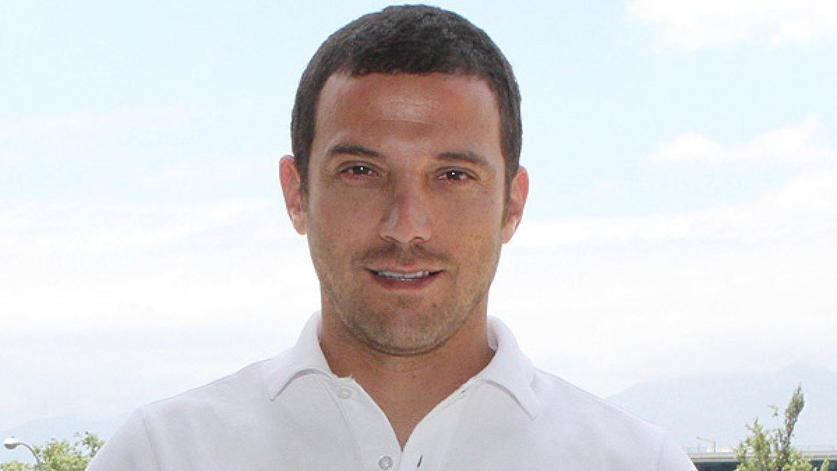 Julián Elfenbein es internado de urgencia tras sufrir un ataque cardíaco