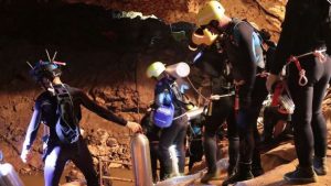 ¡Un octavo niño es rescatado de la cueva en Tailandia!