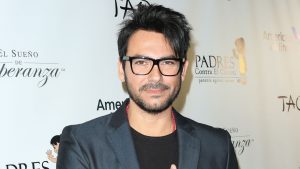 ¿Puedes creer que Beto Cuevas tiene 50 años? Mira cómo luce