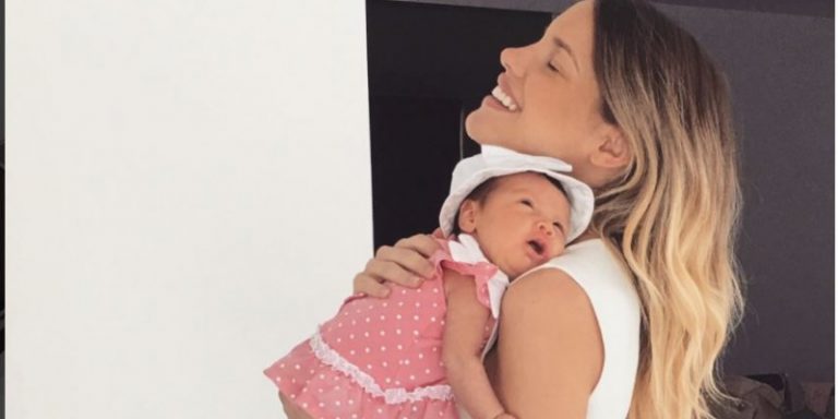 Así fue la tierna reacción de la hija de Gala Caldirola al conocer la piscina