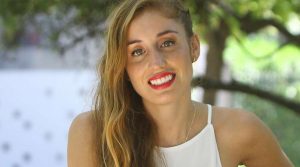 Daniela Castro celebra su celulitis y saca aplausos en redes sociales