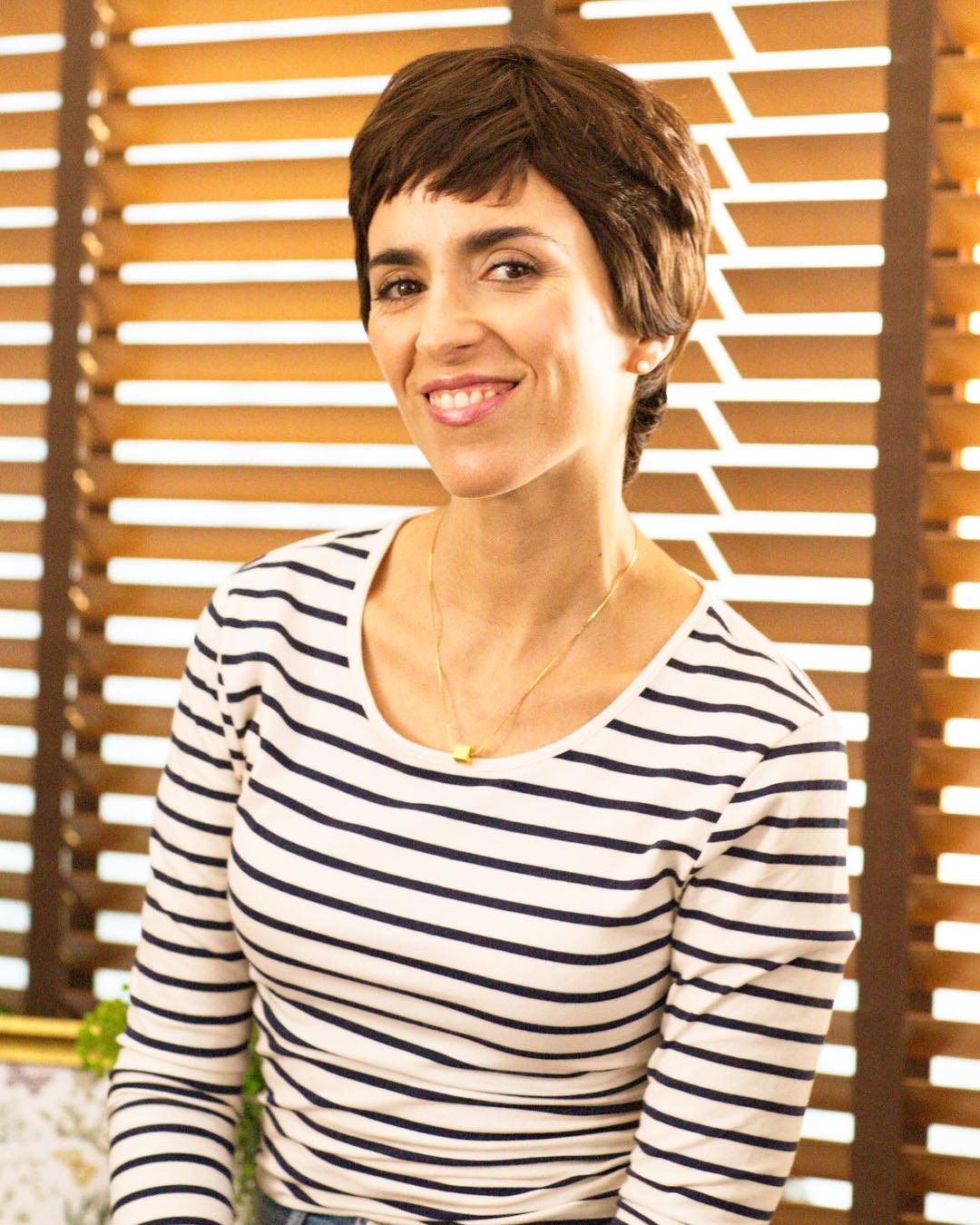 Paz Bascuñán sorprende con un radical cambio de look — FMDOS