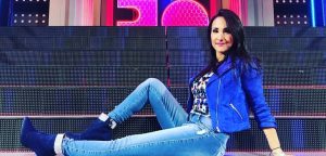 ¡Muy tierno! Hijo de Icha Sobarzo se tomó el backstage de "Rojo"