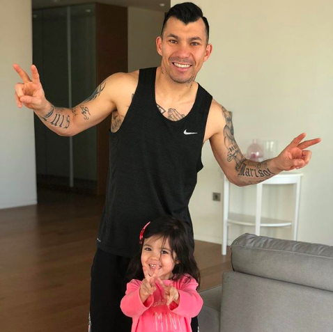 Lee el tierno mensaje de Gary Medel a su hija en el día de su cumpleaños