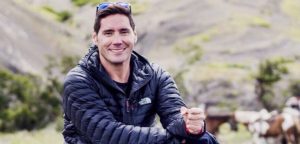 Francisco Saavedra inicia noble campaña en redes sociales