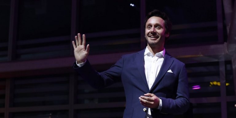 Con tierna imagen Benjamín Vicuña muestra el emocionante reencuentro con sus hijos