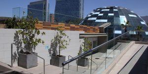 Joven muere tras caer 4 pisos en fiesta en Las Condes