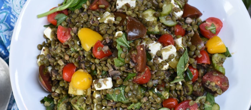 No dudes en preparar esta rica ensalada de lentejas