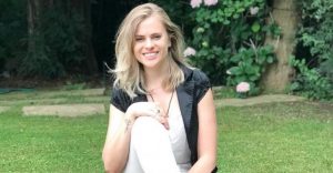 ¡Iguales! Eliana Albasetti comparte tierna foto de su hija en redes sociales