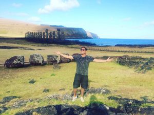 Kino regala viaja a Rapa Nui con Pancho Saavedra como guía turístico