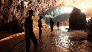 Cuatro niños ya fueron rescatados de la cueva en Tailandia