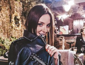 Kel Calderón se confiesa luego de posar en topless