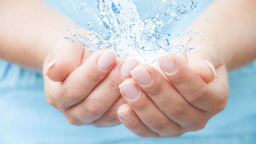 ¿Por qué lavarse las manos en exceso le puede hacer mal a tu salud?