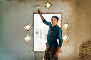 Esta es la ducha serpiente que Pangal Andrade tiene en su nueva casa