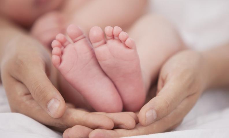 ¡Impactante! Guagua nace con dos caras y dos cerebros