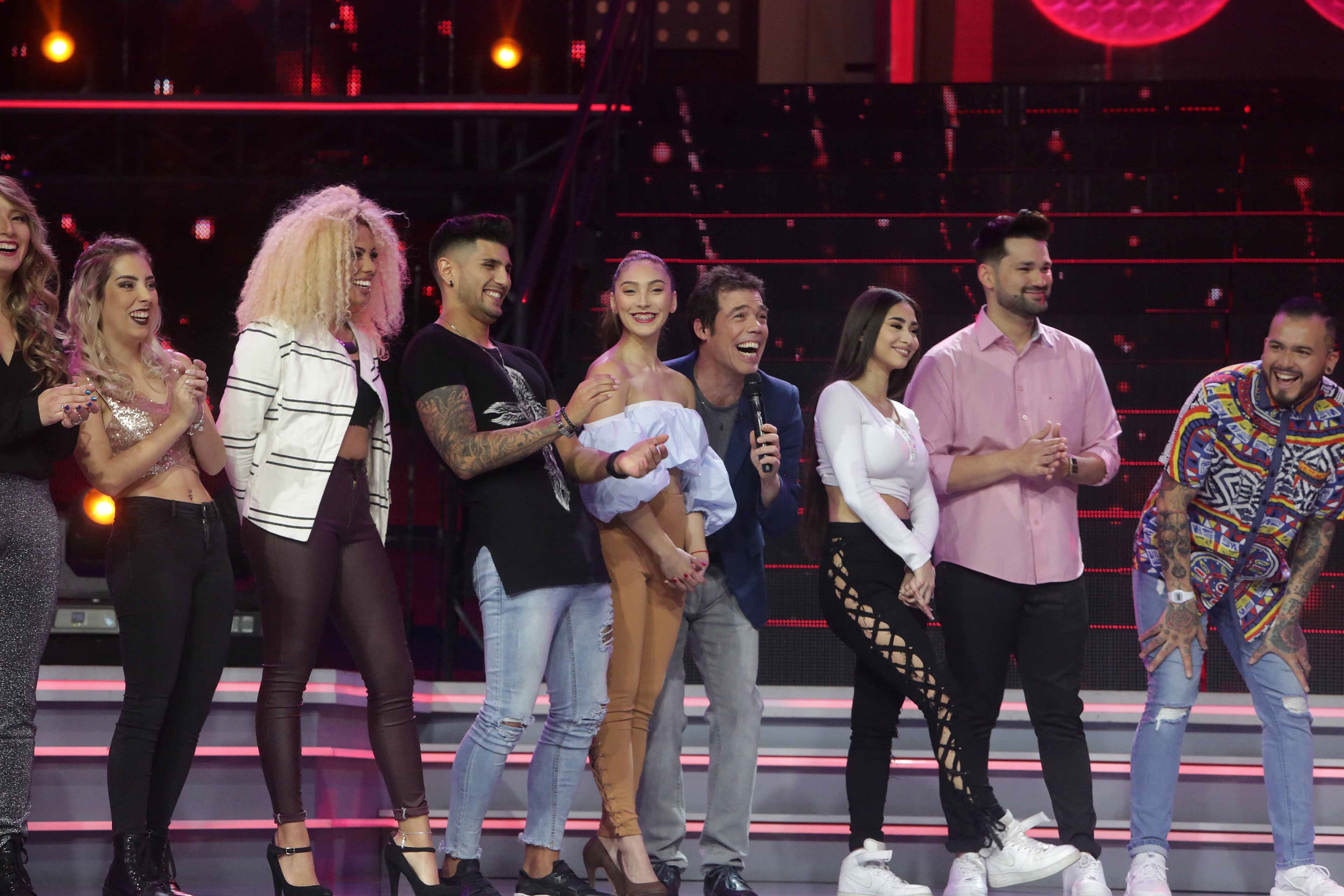 "Rojo" sumó a doce nuevos participantes y anunció el premio final
