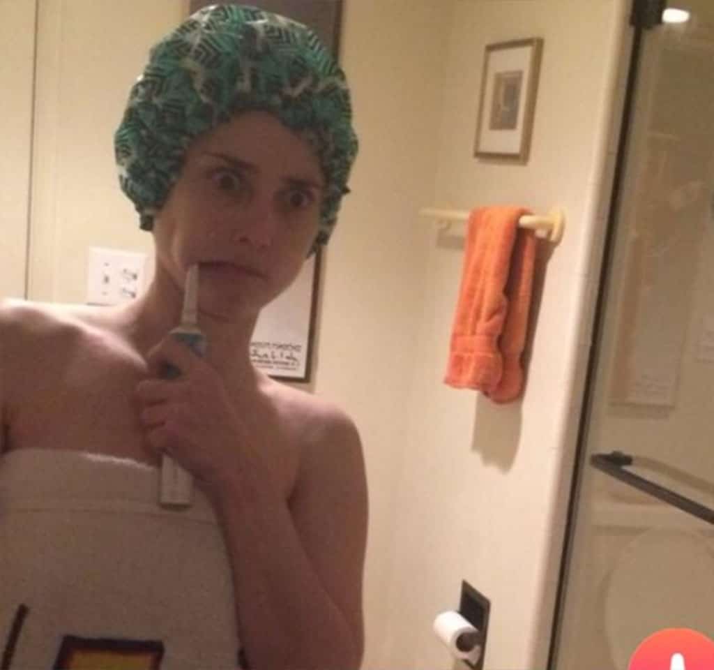 ¡Causó controversia! La foto de una mujer en Tinder se hizo viral por pequeño detalle