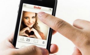 Tinder cambia su estrategia para buscar y encontrar pareja