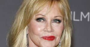 El irreconocible aspecto de Melanie Griffith que llama la antención en las redes sociales