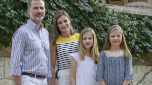 La nueva cuestionada reacción de la reina Letizia y su hija