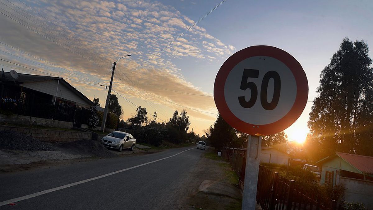 Nuevo límite de velocidad: Carabineros ya ha multado a 174 conductores