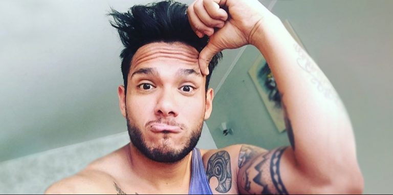 Ex "Yingo" Iván Cabrera es criticado por publicar osada fotografía junto a su esposa