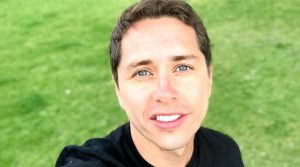 Karol Lucero estrena nuevo look en su viaje por Medio Oriente