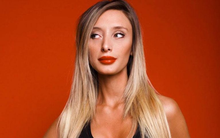 La razón por la que Yuli Cagna tendrá que retirar sus implantes mamarios