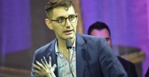 Alex Anwandter lanza primer tema de su nuevo álbum