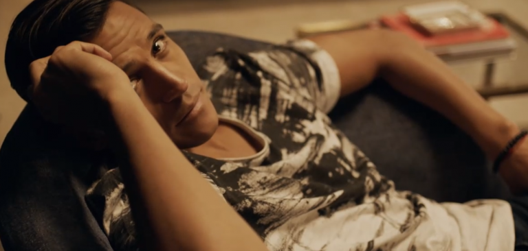 ¡Muy seductor! Alexis Sánchez se luce como modelo en nuevo comercial