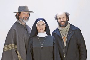 ¿Se pusieron de acuerdo? Teleseries de Mega y CHV tendrán esto en común