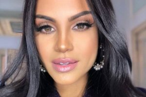 ¡Mira a Natti Natasha de niña en inédita foto!