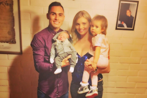 Faloon Larraguibel presenta a su pequeña hija Augusta