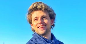 ¿No tan rubio? Joaquín Méndez mostró su pelo natural