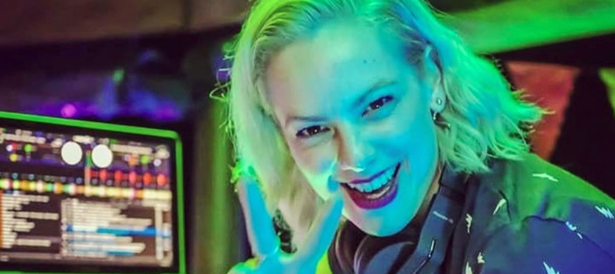 ¿La recuerdas? Icónica conductora juvenil regresó a la televisión