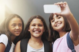 Cómo proteger a tus hijos de las amenazas en redes sociales