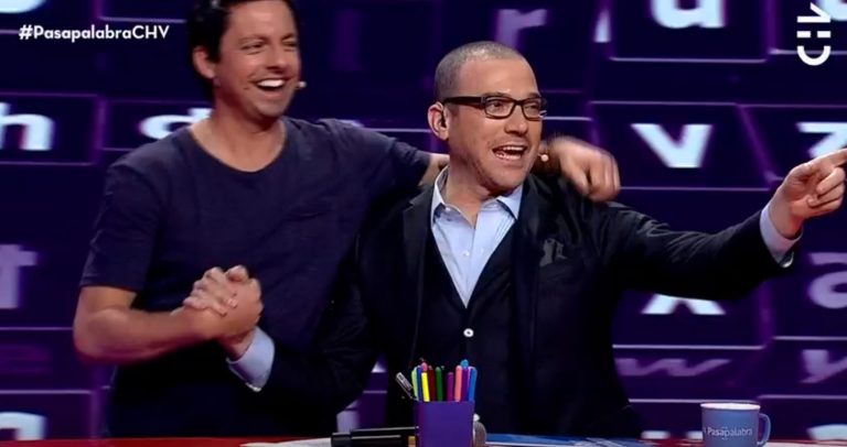 Entre bromas fue recibido Julián Elfenbein en Pasapalabra después de su infarto