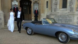 Sale a la venta el lujoso auto de bodas de Meghan Markle y el Príncipe Harry
