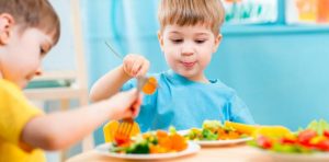 Trucos para que tus hijos se animen a probar alimentos nuevos