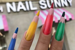 Uñas lápiz: Conoce la última y más bizarra tendencia en manicure