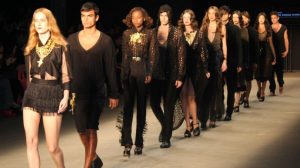 Conoce a la auxiliar de enfermería que se luce como modelo en la semana de la moda de Nueva York