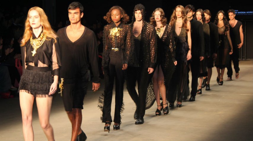 Conoce a la auxiliar de enfermería que se luce como modelo en la semana de la moda de Nueva York