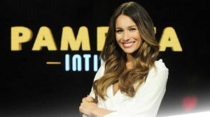 Pampita vuelve a la televisión conduciendo un programa de entrevistas en Argentina