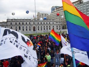 Según encuesta Casen 2017, más de 220 mil chilenos se declaran homosexuales