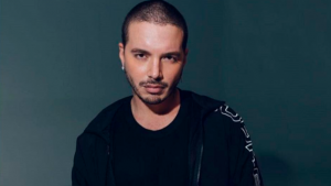 La sexy foto de J Balvin que debes ver