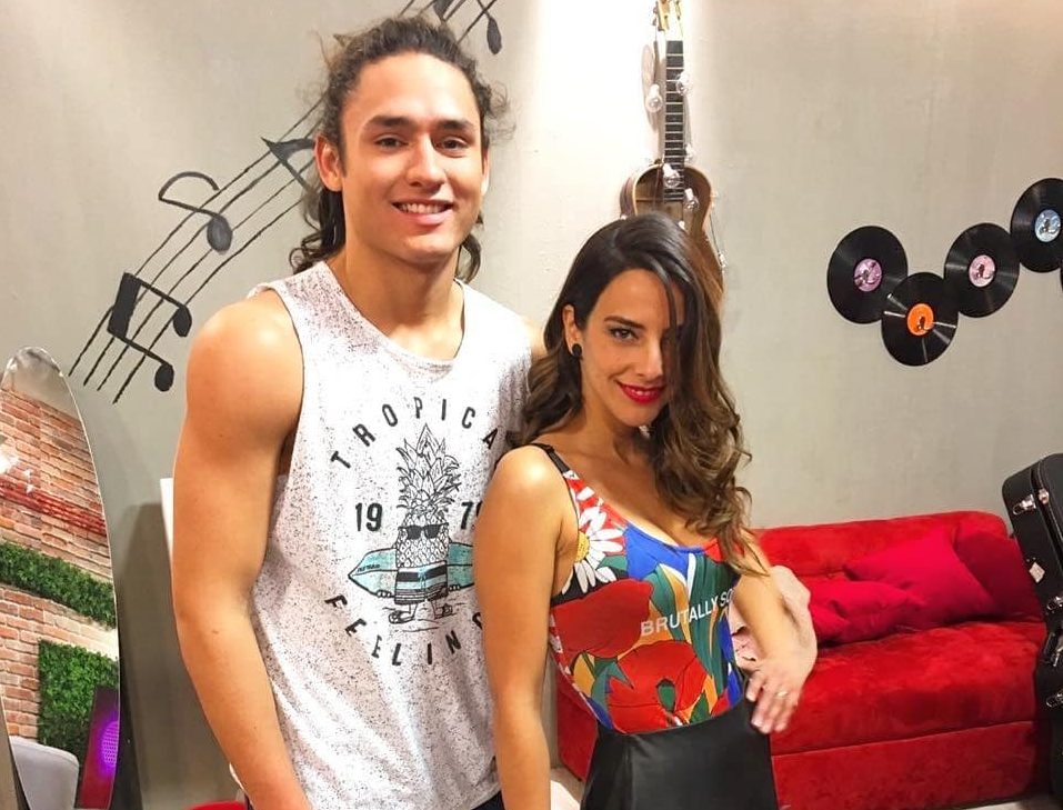 Ex chicos "Rojo" se refieren al romance entre Daniela Castillo y Toarii Valantin