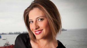 Cobrizo papaya: Karen Bejarano saca aplausos con su nuevo look