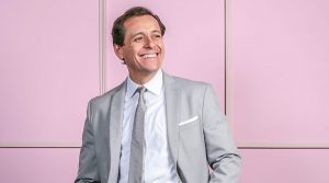 ¿La nueva versión de Barcedes? Twitteros celebran el primer beso de Luis y Mauro en "Casa de Muñecos"