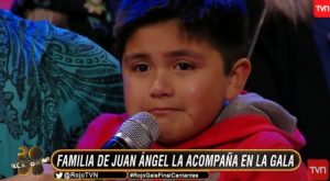 El hermanito de Juan Ángel que se robó el corazón de los televidentes de la Gala de Rojo