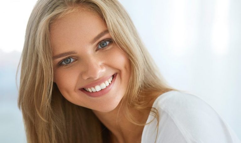 Descubre cómo blanquear tus dientes con aceite de sésamo